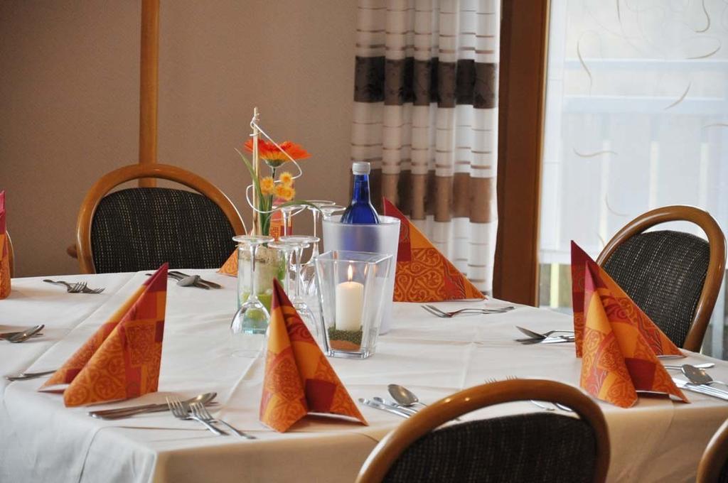 Rhoen-Hotel Sonnenhof - Restaurant & Cafe Poppenhausen Eksteriør bilde