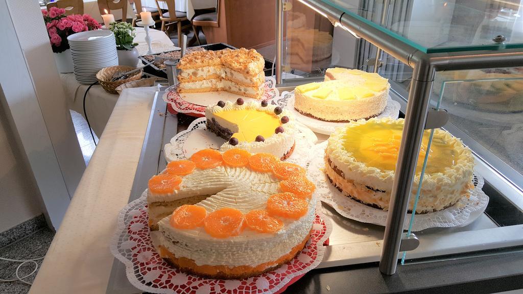 Rhoen-Hotel Sonnenhof - Restaurant & Cafe Poppenhausen Eksteriør bilde